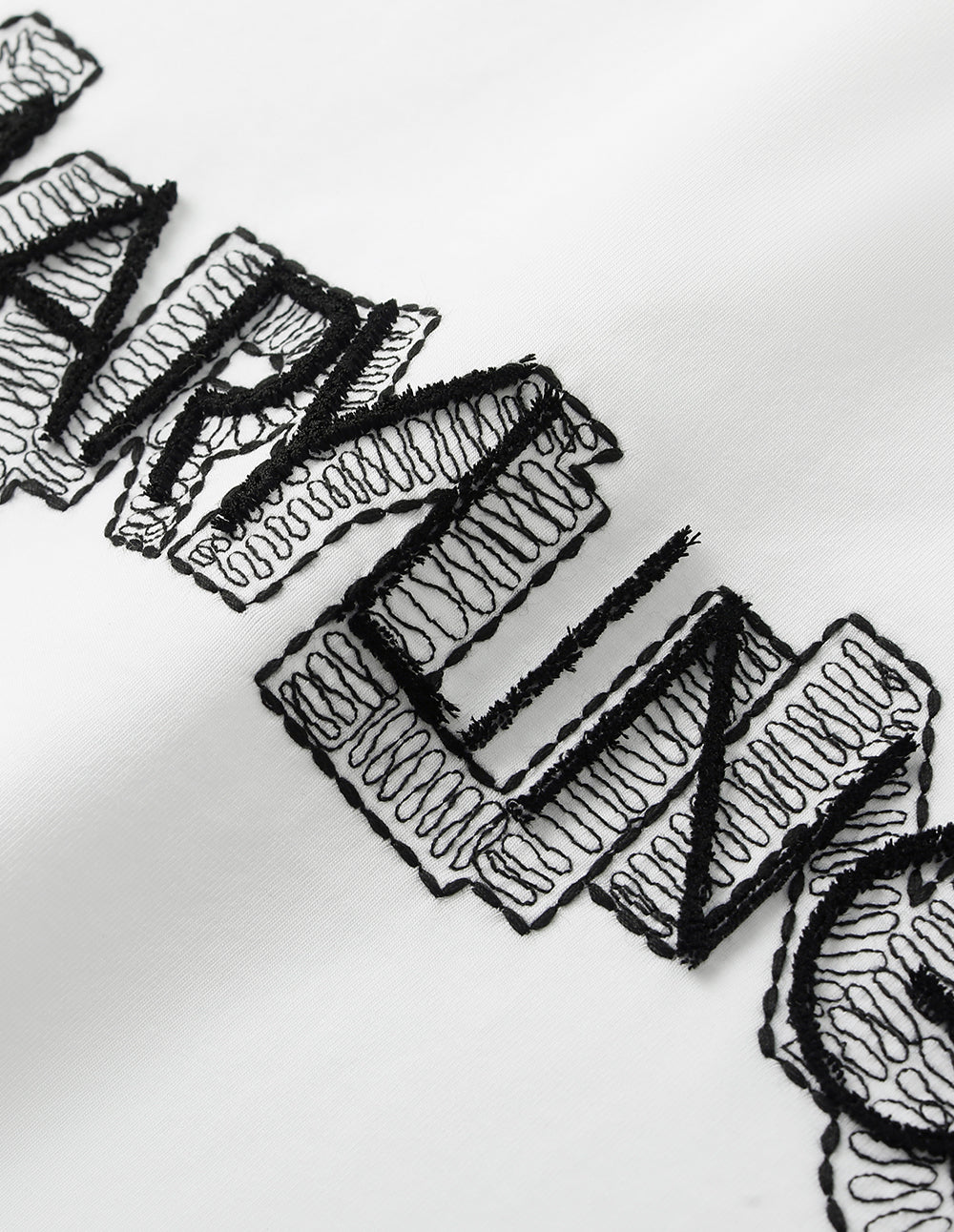 MARYLING Round Neck Short Sleeve Hand-Lettered Logo T-Shirt